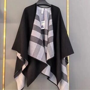 Burberry Black and Gray Women's Cape